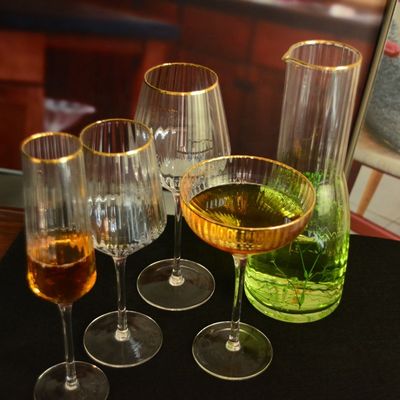 Customize Gold Rim Optical Stripes Crystal Cocktail Glasses