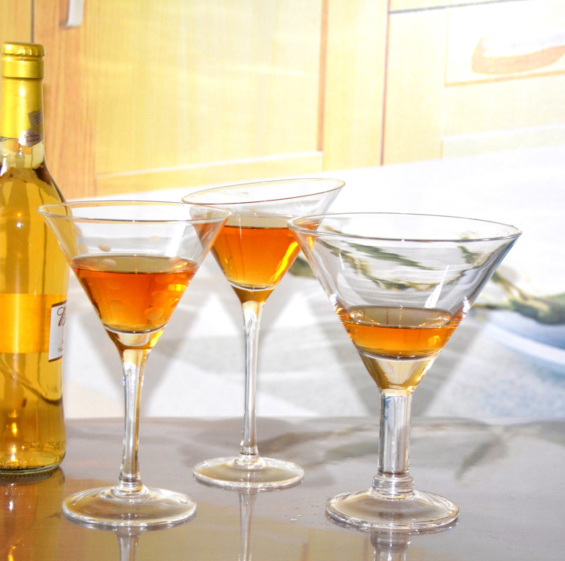 品質 独特のカスタマイゼーション 厚い幹のクリスタルコクテルグラス 工場