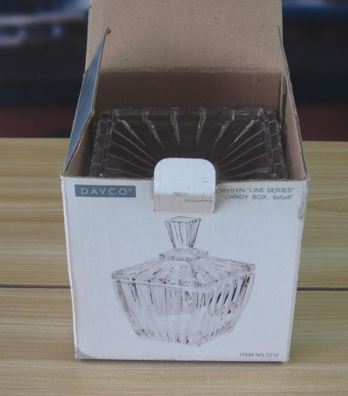 品質 スクウェア オプティック ストライプ キャンディのためのガラスの貯蔵器 工場