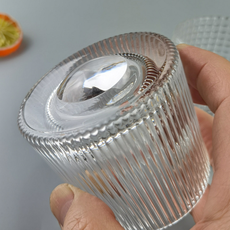 品質 鉛のない FDA 彫刻された 手作り ウイスキーグラス 底を回る 工場