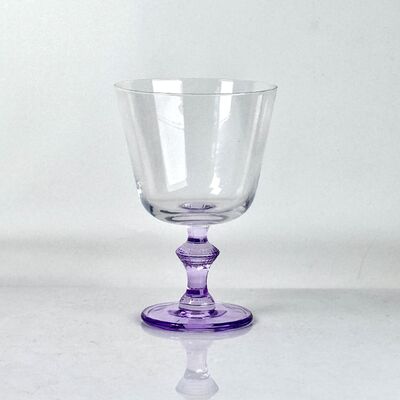 品質 4‑Pack Vintage Purple Stem Wine Glasses, Assorted Shapes Clear Cup with Decorative Purple Stem, Handblown Glass Goblets for Wedding Party Home Tabletop Decoration 工場