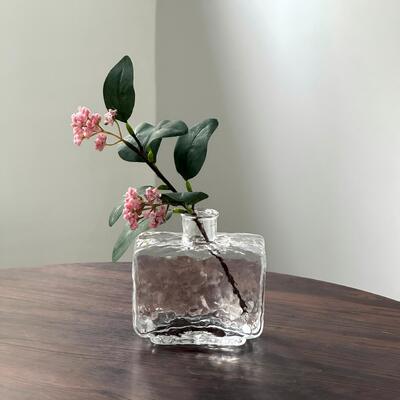 品質 Rectangular Clear Hammered Glass Vase - Modern Minimalist Decorative Flower Vase for Table Centerpiece 工場
