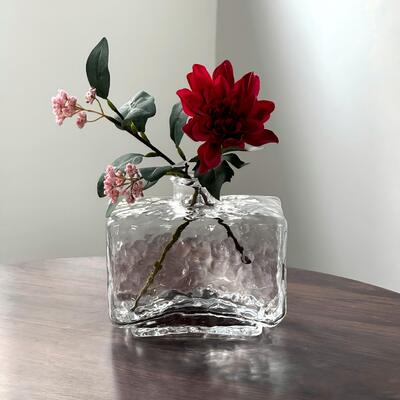 品質 Rectangular Clear Hammered Glass Vase - Modern Minimalist Decorative Flower Vase for Table Centerpiece 工場