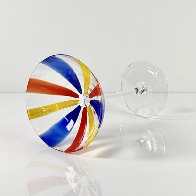 品質 Hand Blown Art Glass Goblet & Coupe Glass Set, Vibrant Red Yellow Blue Vertical Cane Stripes Murano Style Stemmed Wine & Martini Glasses for Bar, Party & Gift 工場