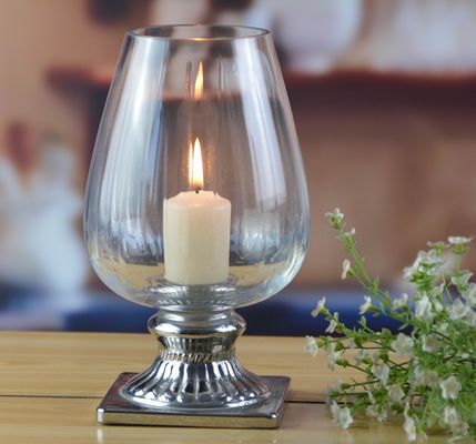 品質 手作り の 古代 の 柱 の 銀 の 足 を 持つ ろうそく を 持っ て いる もの 工場