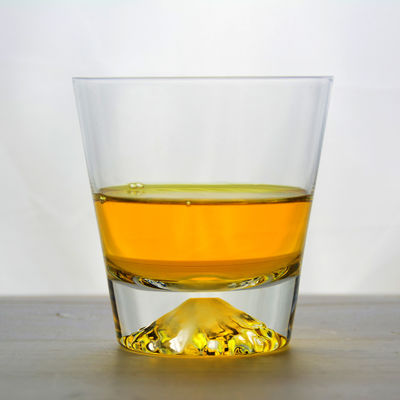 品質 ハンドメイドの透明のウィスキーグラス 工場