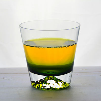 品質 ハンドメイドの透明のウィスキーグラス 工場