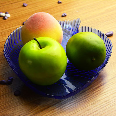 品質 魚 の 形 の 果物 の 固い 色 の 充電 板 工場