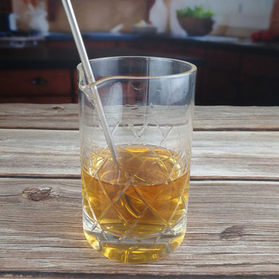 品質 550ml 水晶シームレス コクテル ミックスグラス 手切り 工場